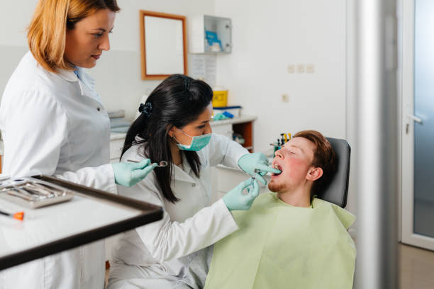 Best Emergency Tooth Extraction in Cobb Island, MD